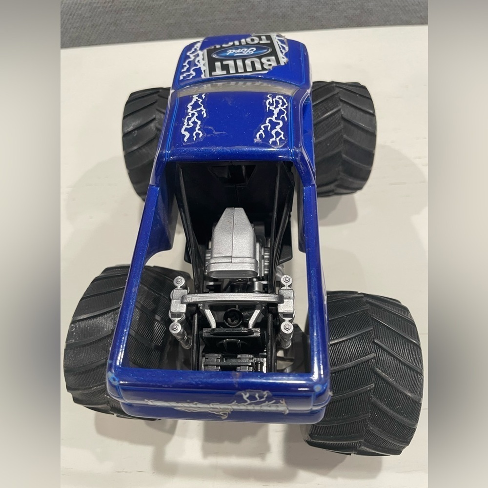 Hot Wheels Ford Monster Jam Blue Thunder monster truck die-cast off road vehicle - Picture 2 of 6